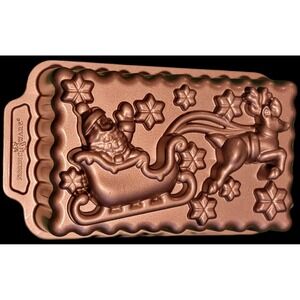 Nordic Ware Christmas Santa's Sleigh Reindeer 6 Cup Cake Loaf Pan Cast Aluminum